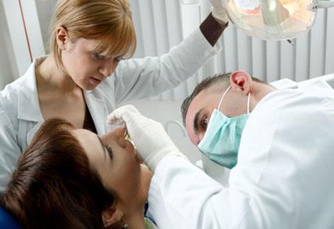 19 bin diş hekiminin 13 bini özel sektörde çalışıyor  