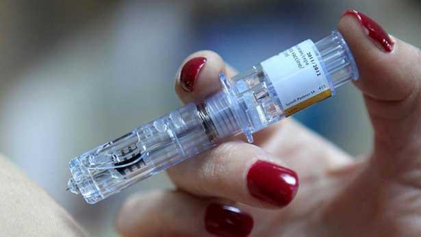 Ailelerin zor tercihi: Aşı yaptırmak