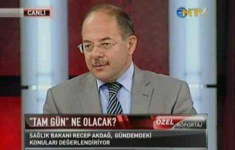 Bakan Akdağ'ın TRT ve NTV'ye verdiği Tam Gün mülakatları