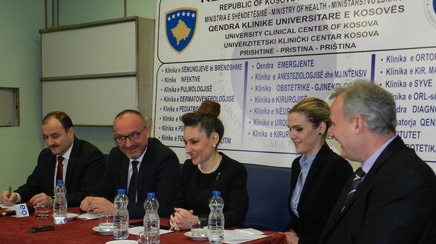 Türk doktorlar Kosova'da 