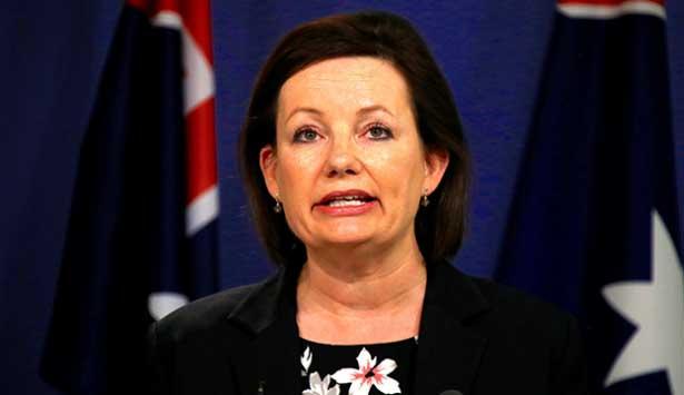 Avustralya'da Sağlık Bakanı 'seyahat harcamalarından'  açığa alındı