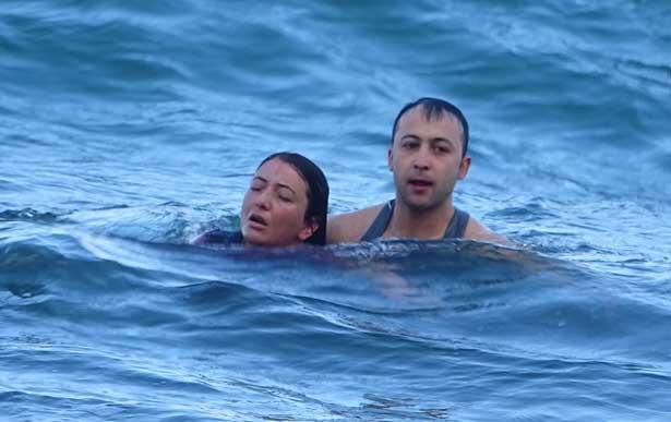Trabzon'da denize düşen hemşireyi dalış timi komutanı kurtardı