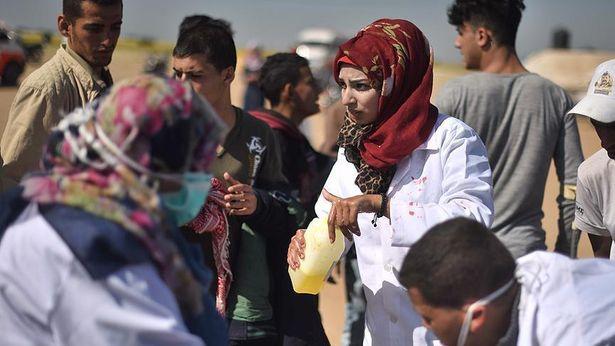 Gazze sınırında hizmet veren sağlık görevlisi şehit oldu 