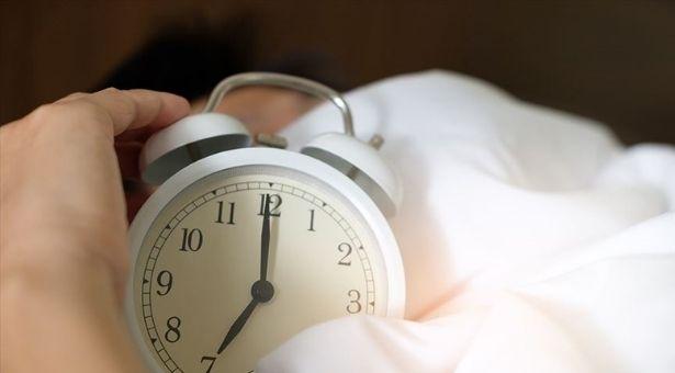 Kalp krizi ve inme riskinin en az olduğu uyku saati belirlendi