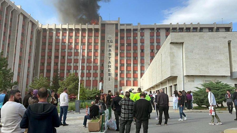 Edirne'de Trakya Üniversitesi Tıp Fakültesi Hastanesinde yangın: Hastalar tahliye edildi