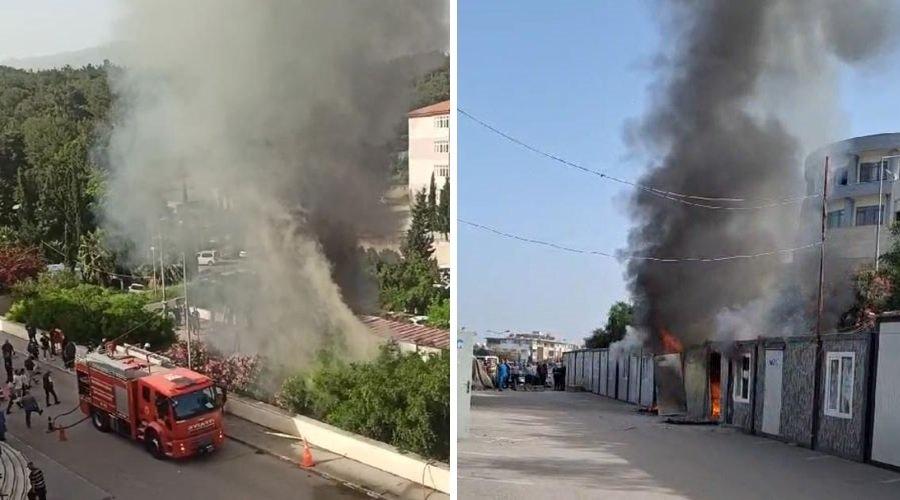 İskenderun Devlet Hastanesinde poliklinik olarak kullanılan 3 konteyner yandı