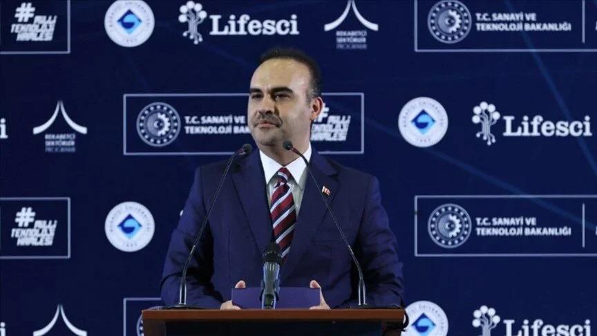 Bakan Kacır:  Fikri hakları Türkiye'ye ait Sağlık Bakanlığından onay alan ilk ilaç geliştirildi