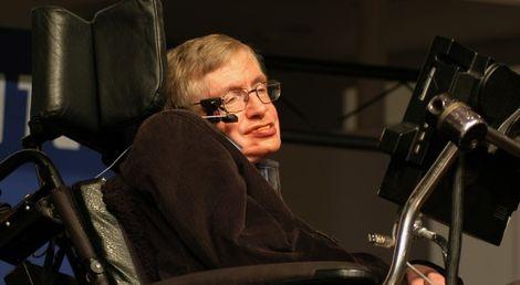 Stephen Hawking sağlıkla ilgili ciddi tehlikeye dikkat çekti