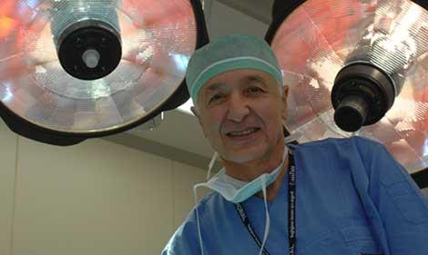Türk cerrah, yaşayan en başarılı 20 çocuk cerrahından biri olarak gösterildi