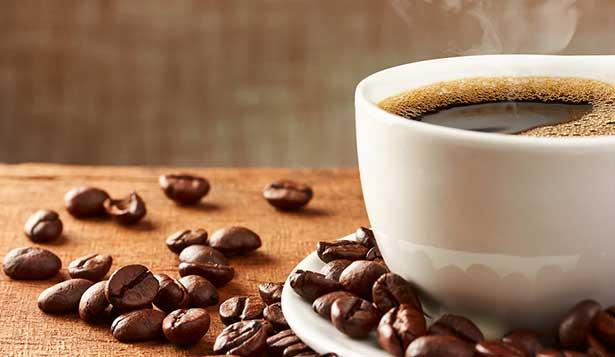 Araştırma: Günde 4 fincan kahve içmek kilo almaya engel olabilir mi?