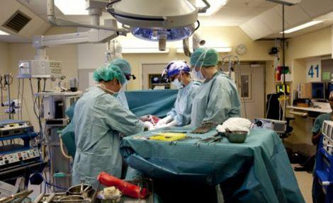Türk doktorlar Pakistan'da 75 ameliyat, 563 konsültasyon yaptı