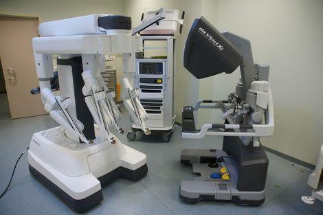 Robotik cerrahi Antalya EAH'ta