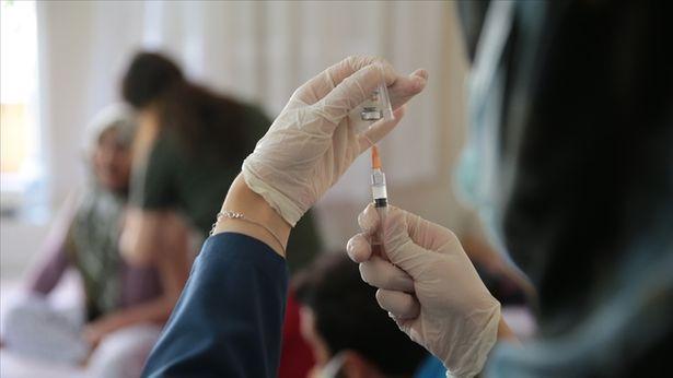 Türkiye'de bugüne kadar yapılan aşı sayısı 106 milyon 893 bin 726'ya yükseldi
