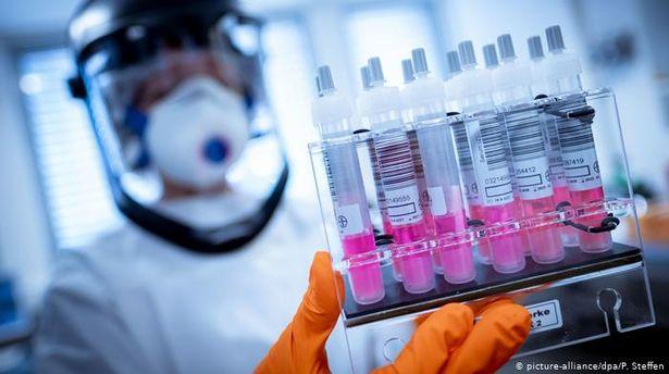 Araştırma: Covid-19’dan iyileşen hastaların kanındaki antikor seviyeleri hızla düşüyor