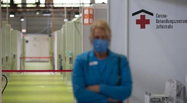 Almanya'da aşı önceliği kaldırılıyor