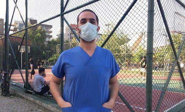 İzmir'de hastanede dehşet! Makasla kovalayıp yumrukladı