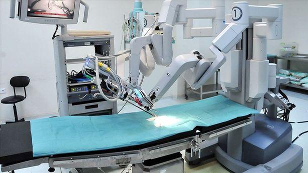 Robotik cerrahi uygulaması artıyor