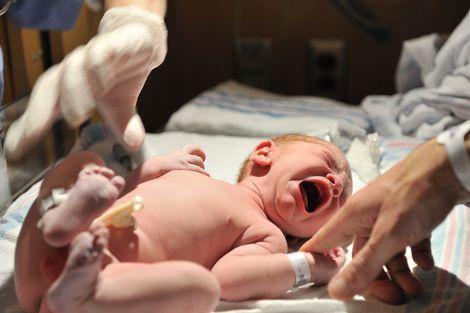Hindistan'da bir hastanede aralık ayında 100 bebek öldü