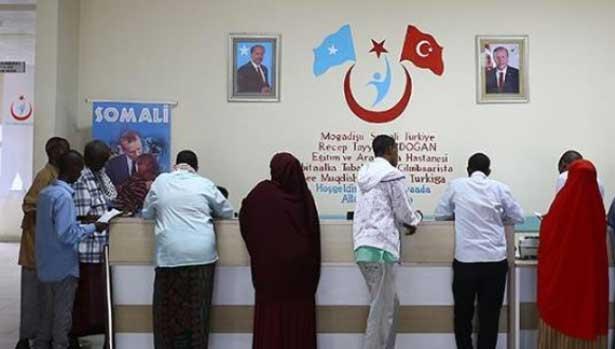 Türkiye'den 82 sağlık personelinin çalıştığı Türk hastanesi Somali'de şifa dağıtıyor