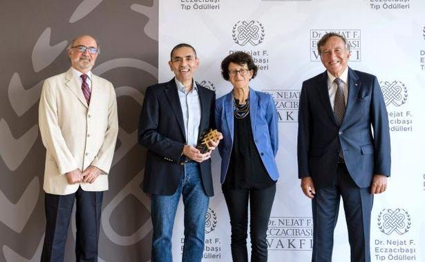 Eczacıbaşı Tıp Onur Ödülü'nün sahibi Prof. Uğur Şahin ve Dr. Özlem Türeci oldu