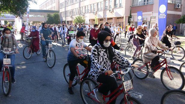 Kayseri'de doktorlar için bisiklet turu düzenlendi: 'Doktorlarımız için bir şeyler yapıldığını göstermek istedik'