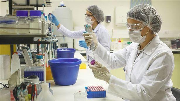 Aşı karşıtlarının PCR ve maskelerde zararlı maddeler var iddiaları çürütüldü