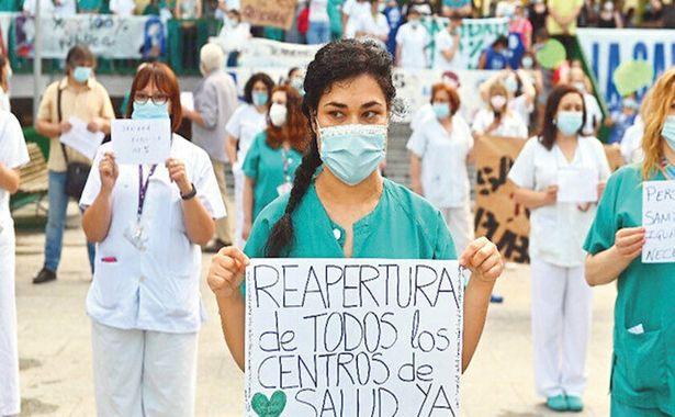 İspanya’da sağlık çalışanları ve aşçılar sokağa çıktı: Beyaz önlüklü isyan