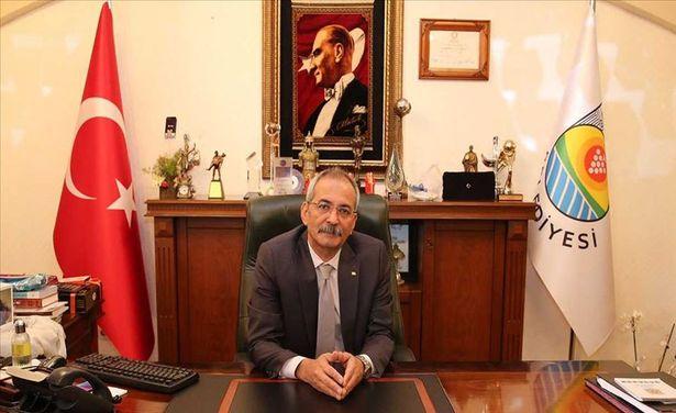 Kovid-19'u yenen Tarsus Belediye Başkanı görevine döndü