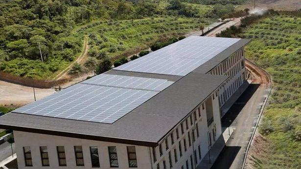Sağlık Bilimleri Fakültesi çatısındaki güneş enerji santrali üniversite öz tüketimi için kullanılacak 