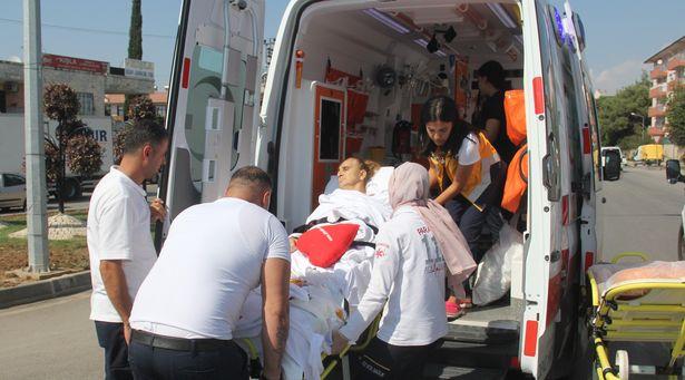 Hasta taşıyan ambulans otomobil ile çarpıştı... Hasta tekrar hastaneye taşındı