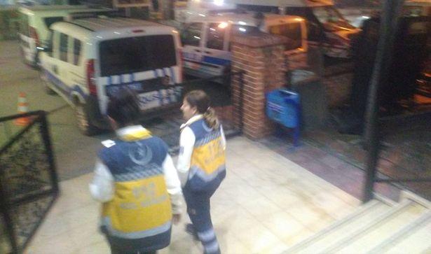 Manisa'da sağlık ekiplerine bıçaklı saldırı: Şahıs gözaltına alındı 