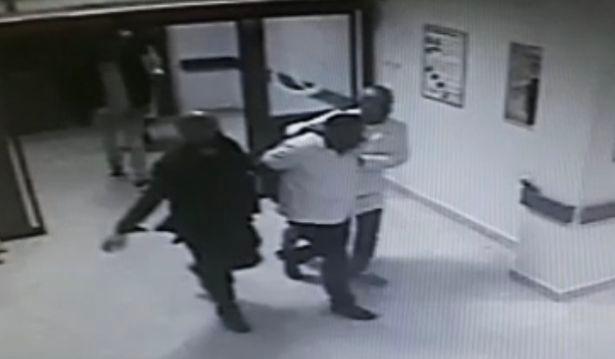 Bartın'da hastane personeline şantaj: Polisler doktor kılığına girerek zanlıyı yakaladı