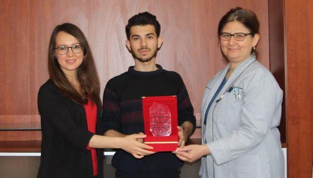 Sağlık Bilimleri Üniversitesi 'En İnovaktif Üniversite' ödülüne layık görüldü