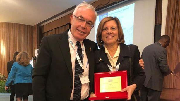 Dünya Bilimler Akademisi 2018 Tıp Ödülü Prof. Dr. Seza Özen'e verildi