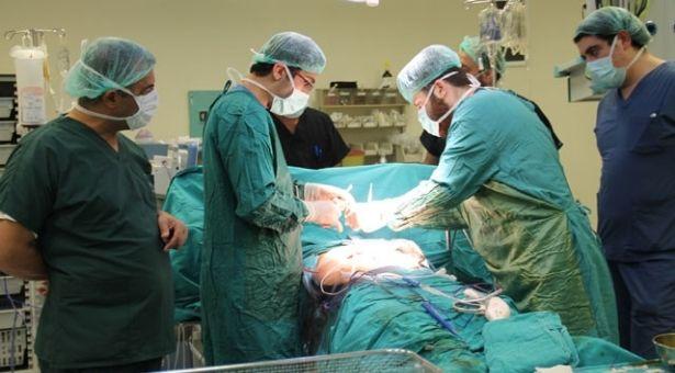 Şanlıurfa'da bir ilk: Kanser hastası 'sitoredüktif cerrahi' yöntemiyle ameliyat edildi