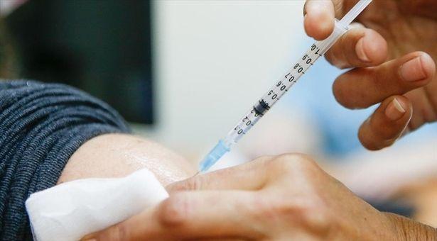 Dünya genelinde 2 milyar 450 milyon dozdan fazla Kovid-19 aşısı yapıldı