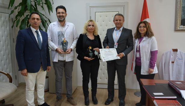 Tepecik Hastanesi'nin 'Bası Yarası Takip Örtüsü' projesine birincilik ödülü