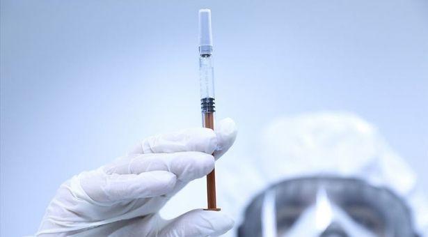 Sağlık Bakanlığından sözleşmeli aile hekimi ve aile sağlığı çalışanlarına 'Kovid-19 aşısı' ödemesi
