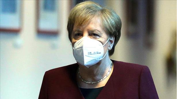 Merkel: Covid-19 vaka sayısı açısından gelişmeler son derece sevindirici