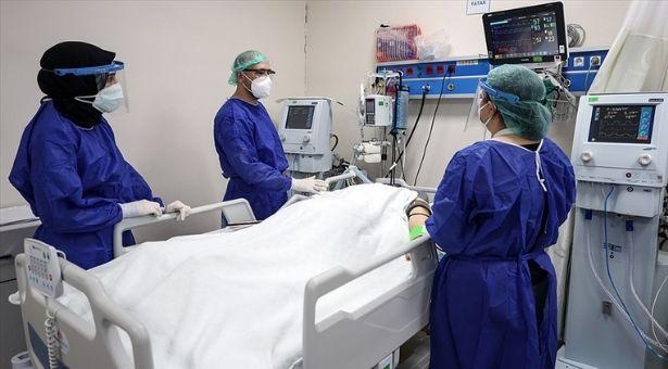 Sağlık çalışanları 14 Mart Tıp Bayramı'na koronavirüs nedeni ile hüzünlü giriyor