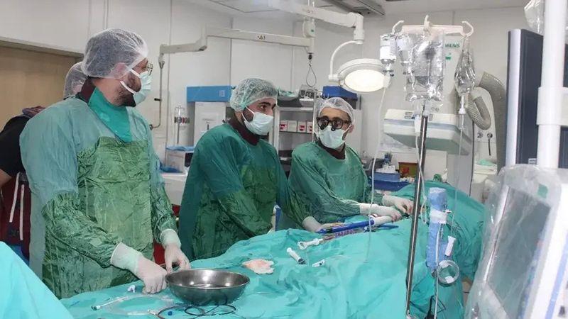 Siirt’te ilk kez ‘abdominal aort anevrizması’ kapalı yöntemle tedavi edildi