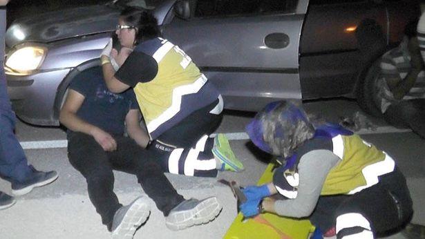 Trafik kazasına giden 112 ambulans hemşiresi kuzenini görünce önce ağladı, sonra ilk müdahalesini yaptı