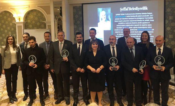Kurumsal Şeffaflık Ödülü Pfizer Türkiye'nin oldu