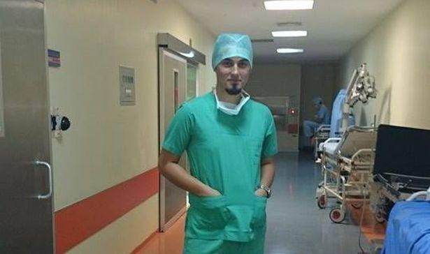 Devlet hastanesinde görevli 28 yaşındaki doktor trafik kazasında hayatını kaybetti 