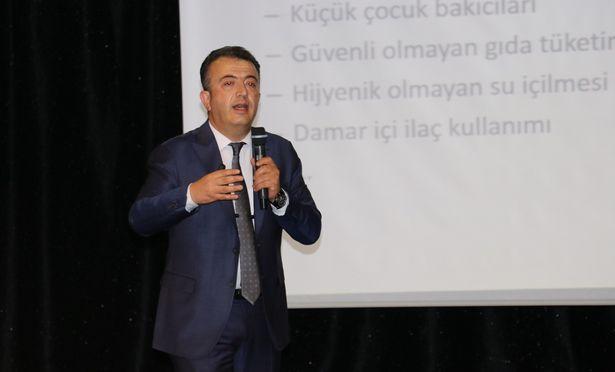 Prof. Dr. Yaşar Bayındır: 'Önlem alınmadığı için her  yıl 1 milyar insan viral hepatit yüzünden hayatını kaybediyor'