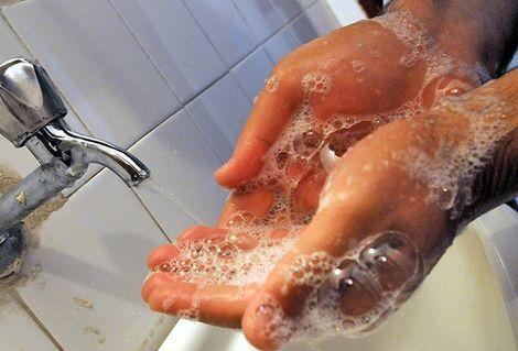 Halk sağlığı uzmanından 'El yıkandığında bulaşıcı hastalıkların üçte birini önlemek mümkün' uyarısı
