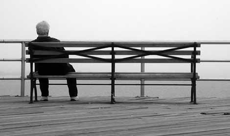 Araştırma: Yalnızlık ile komplolara inanmak doğru orantılı